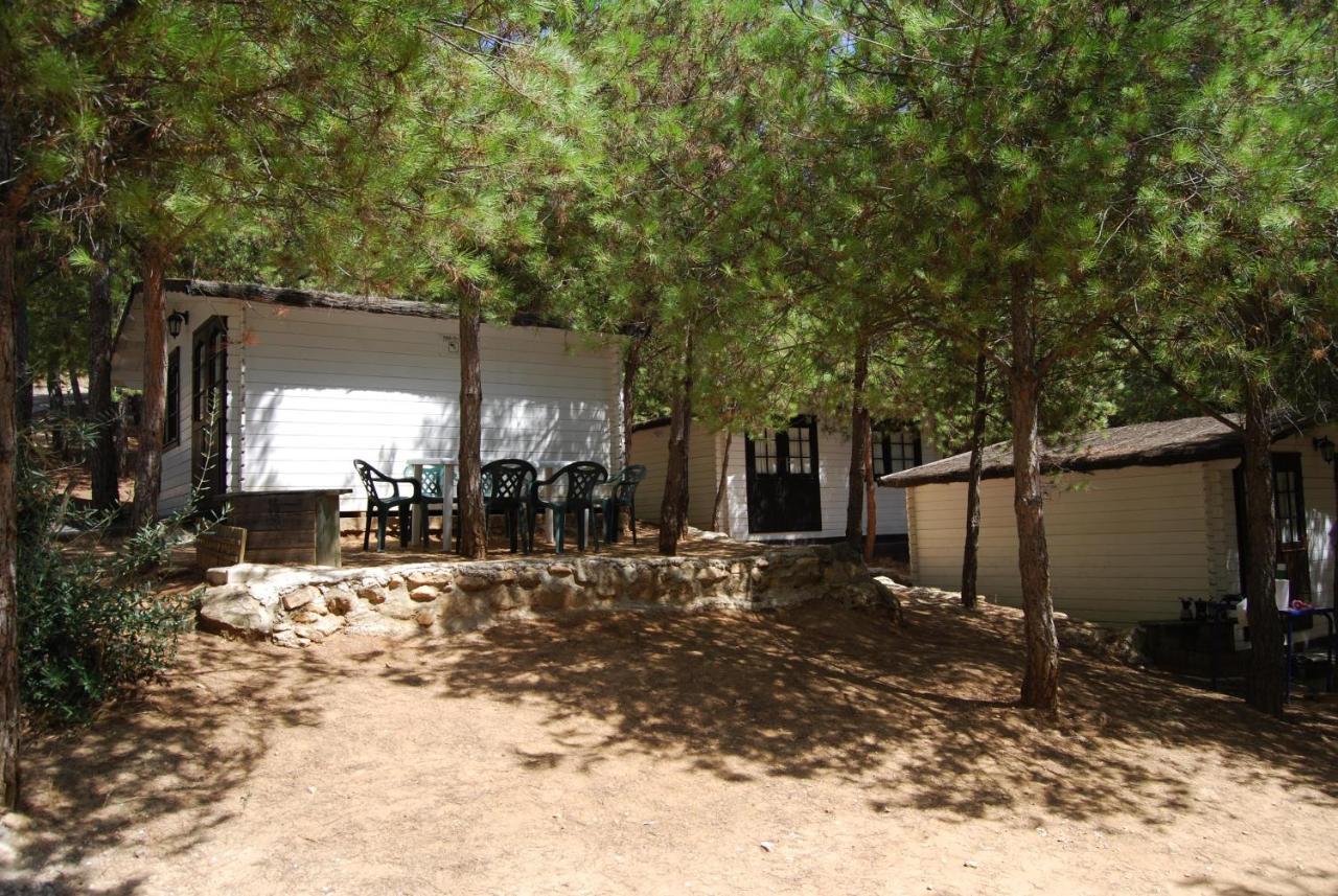 Camping Valdearenas Iznájar Εξωτερικό φωτογραφία