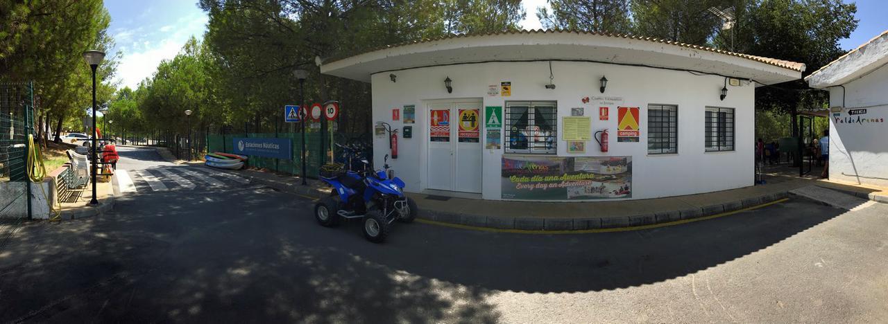 Camping Valdearenas Iznájar Εξωτερικό φωτογραφία